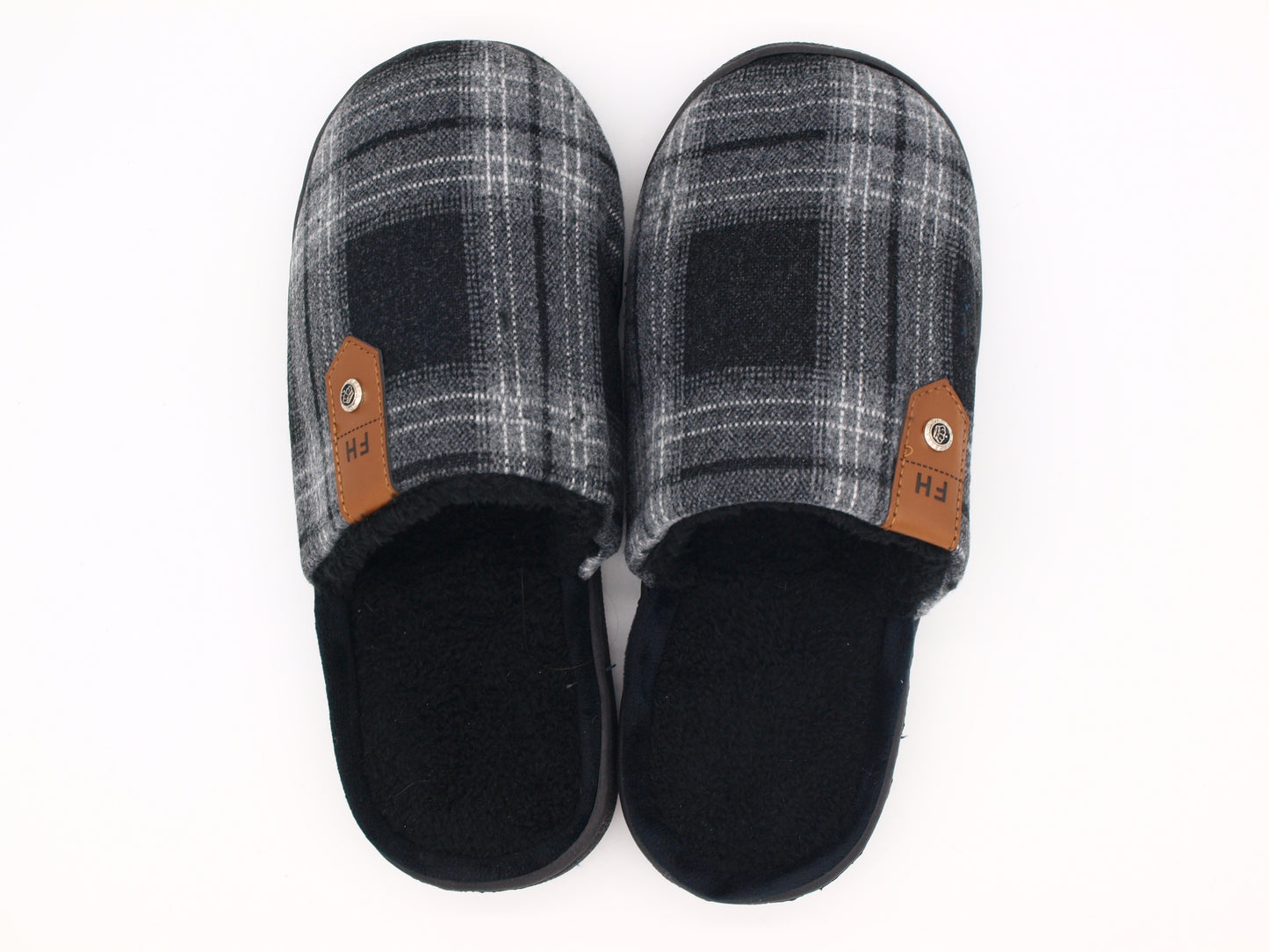 Warm indoor slippers